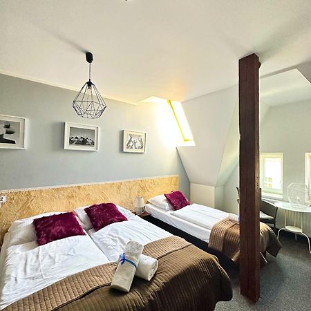 Expolis Residence - City Center Mtp Targi - 24H #Betterthanyourex Познан Екстериор снимка