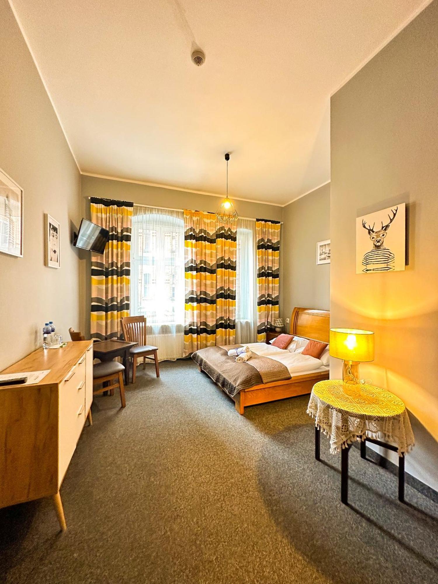 Expolis Residence - City Center Mtp Targi - 24H #Betterthanyourex Познан Екстериор снимка