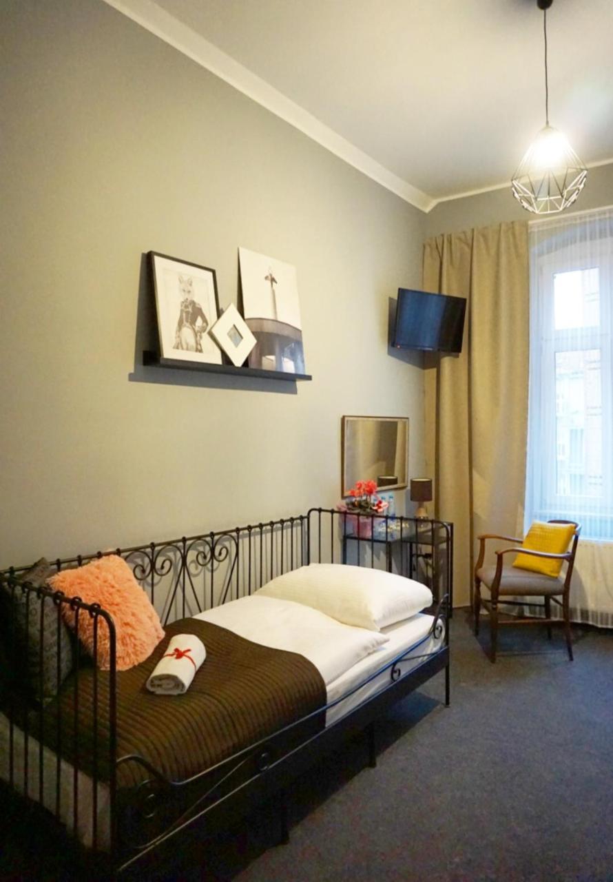 Expolis Residence - City Center Mtp Targi - 24H #Betterthanyourex Познан Екстериор снимка