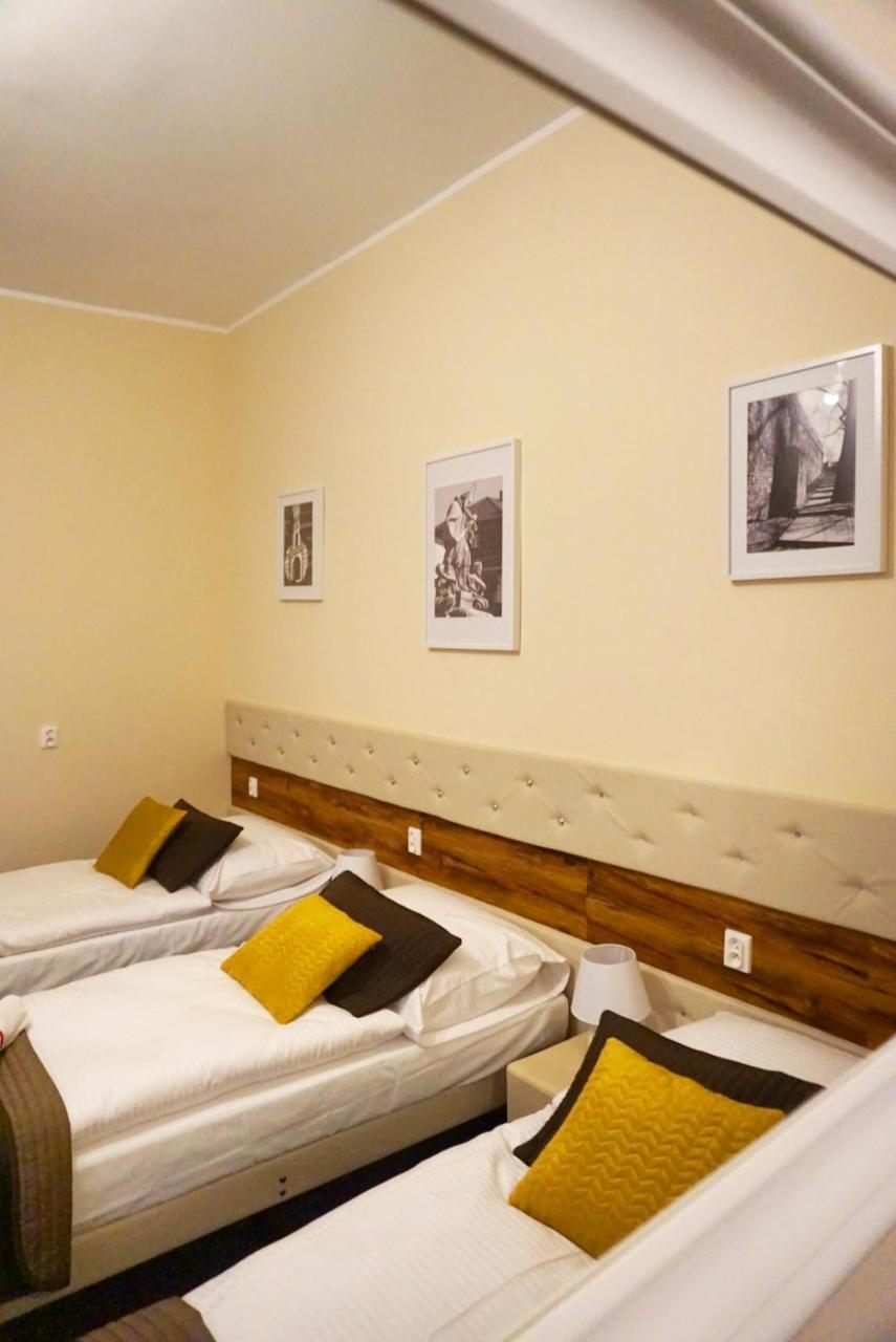Expolis Residence - City Center Mtp Targi - 24H #Betterthanyourex Познан Екстериор снимка